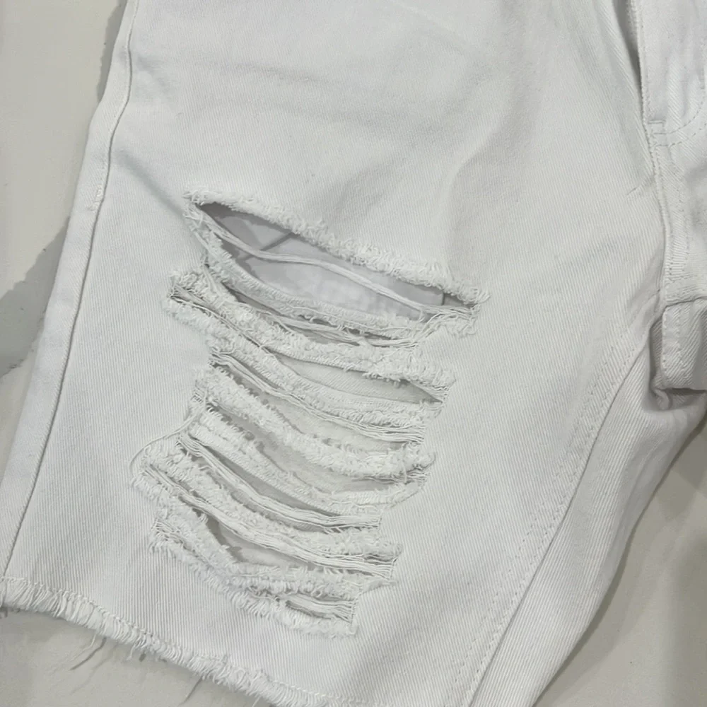 Distressed shorts